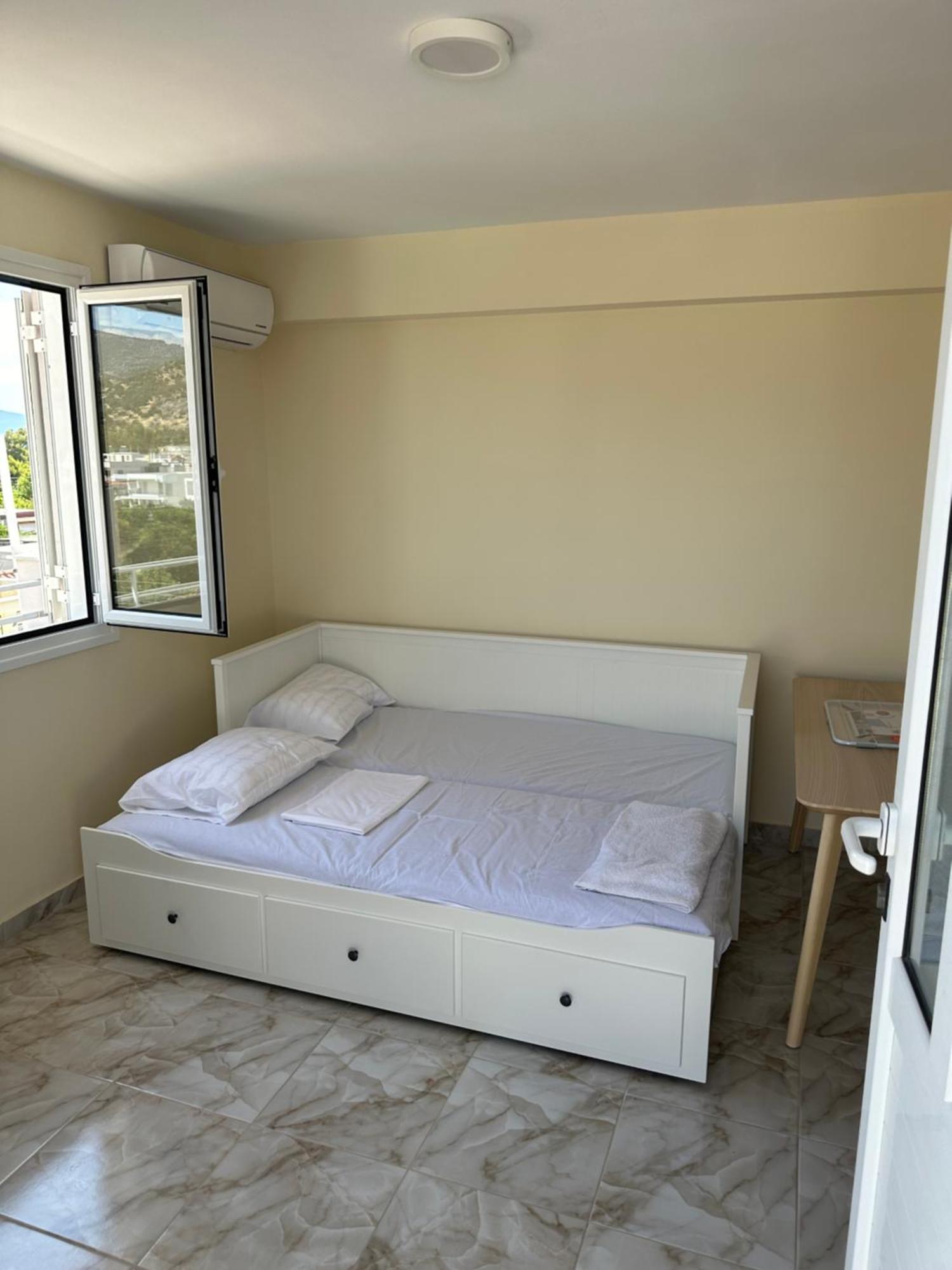 Eretria Apartment Eksteriør billede